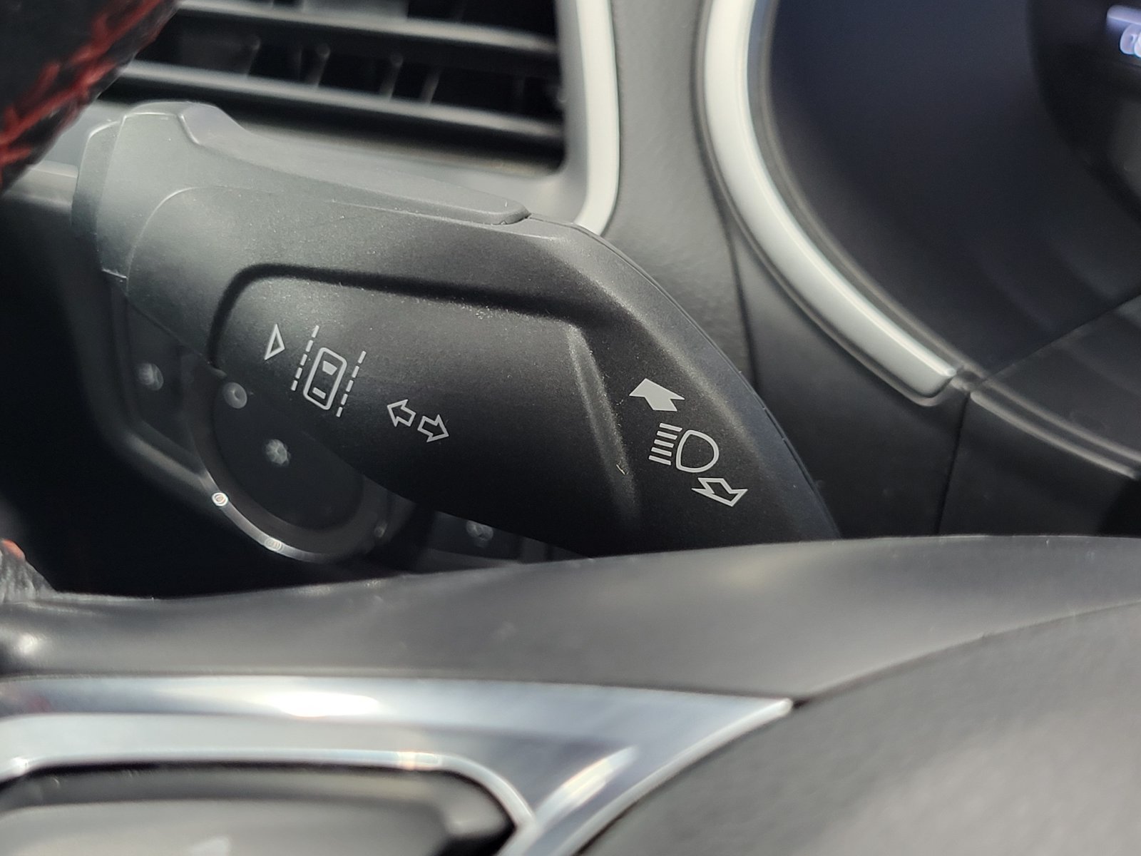 Certified 2021 Ford Edge ST-Line AWD/4WD image 16