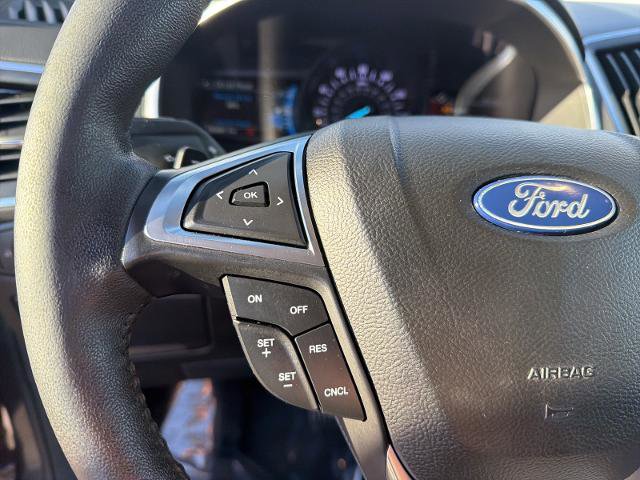 Certified 2018 Ford Edge Titanium w/ Equipment Group 301A image 20
