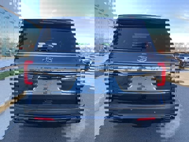 Certified 2023 Ford Expedition Limited image 4