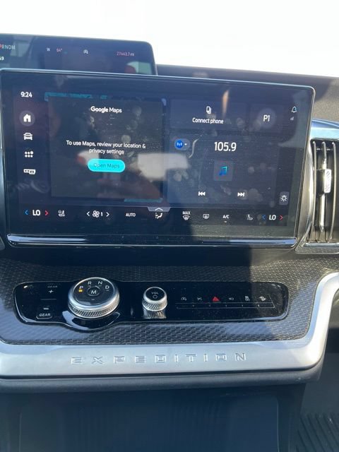 Certified 2025 Ford Expedition Platinum w/ Stealth Performance Package AWD/4WD image 7