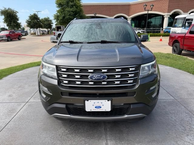 Certified 2017 Ford Explorer Limited w/ Equipment Group 301A FWD image 2
