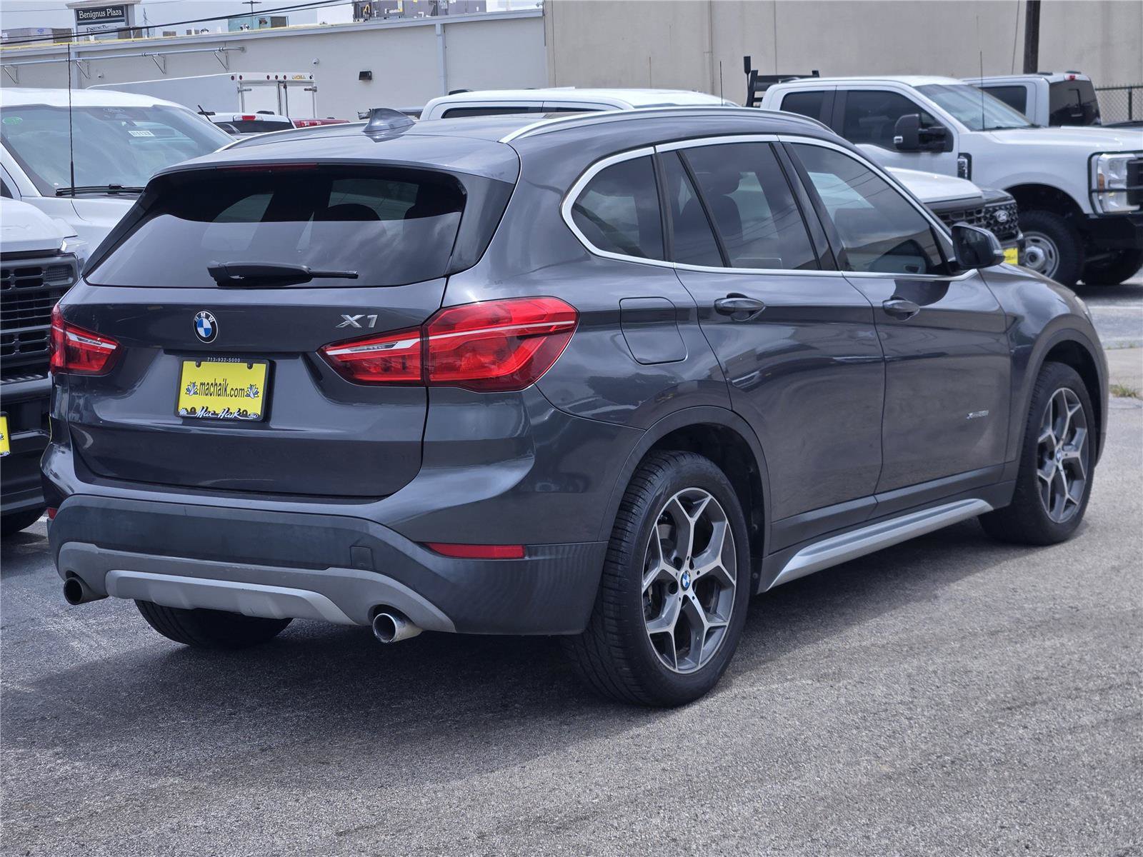 Used 2017 BMW X1 xDrive28i AWD/4WD image 8