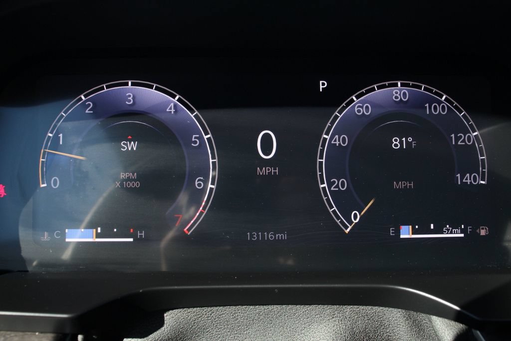 Used 2025 Jeep Grand Cherokee L Limited AWD/4WD image 32