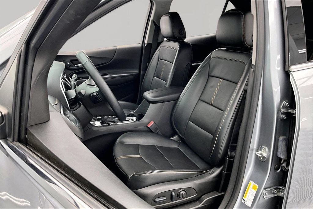 Used 2023 Chevrolet Equinox Premier AWD/4WD image 25
