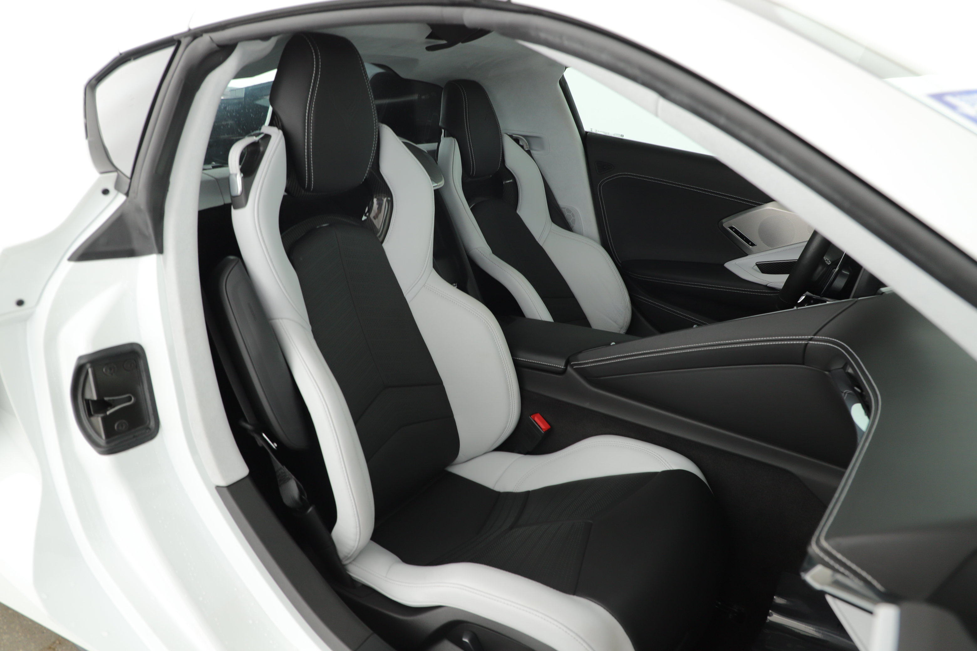 Used 2020 Chevrolet Corvette Stingray Premium Cpe w/ 3LT Preferred Equipment Group RWD image 26