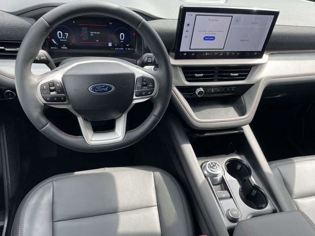 Certified 2025 Ford Explorer Active w/ Active Comfort Package image 11
