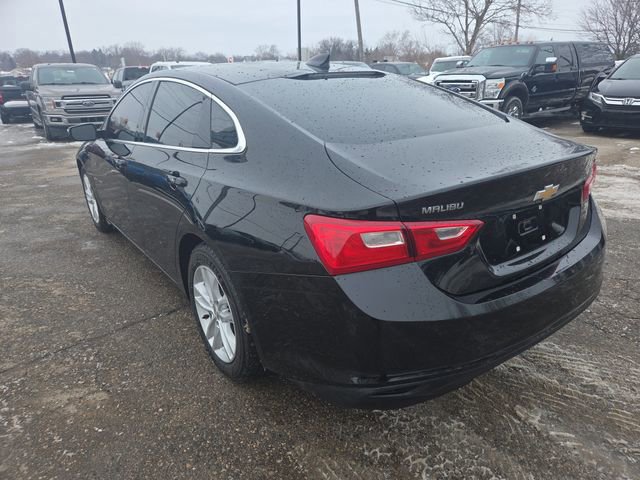 Used 2017 Chevrolet Malibu LT image 9