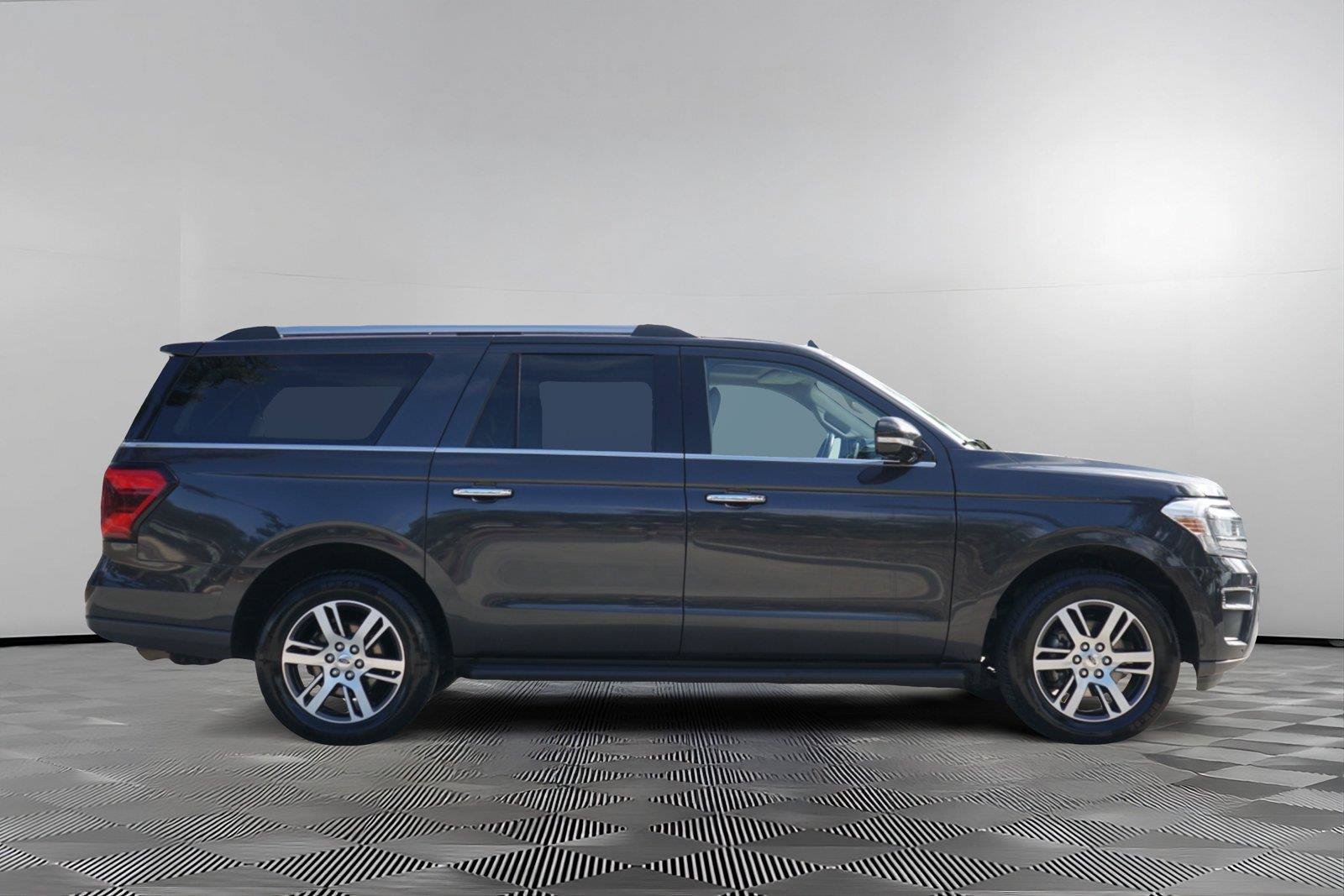 Certified 2024 Ford Expedition Max Limited AWD/4WD image 4