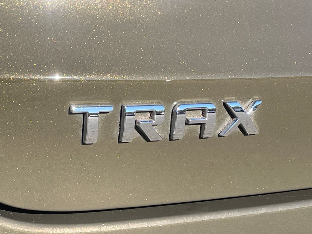 Used 2024 Chevrolet Trax ACTIV FWD image 17
