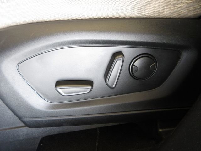 Certified 2020 Ford Explorer XLT image 13