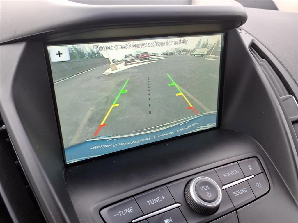 Certified 2019 Ford Escape SE image 10