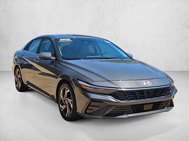 Used 2024 Hyundai Elantra Limited FWD image 3