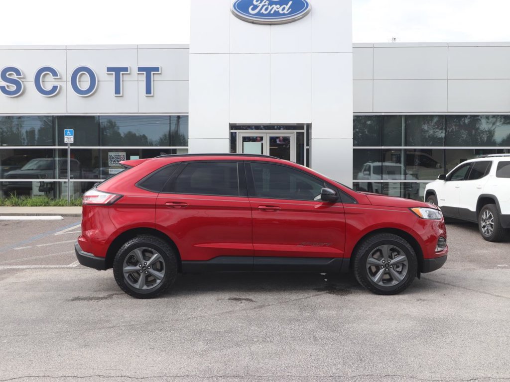 Certified 2023 Ford Edge SEL w/ Sport Appearance Package AWD/4WD image 17
