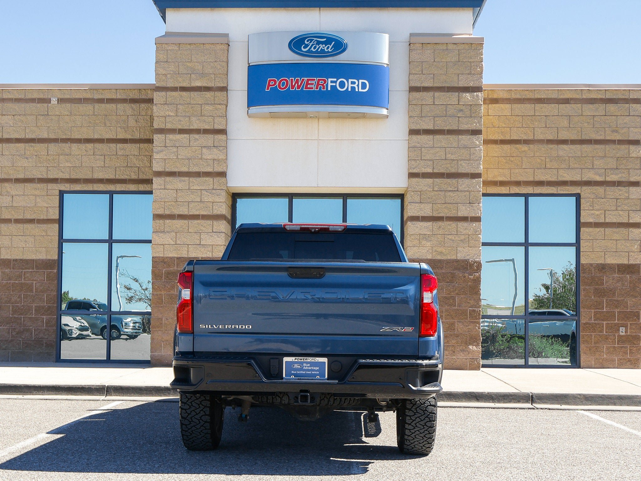 Used 2024 Chevrolet Silverado 1500 ZR2 w/ Technology Package AWD/4WD image 7