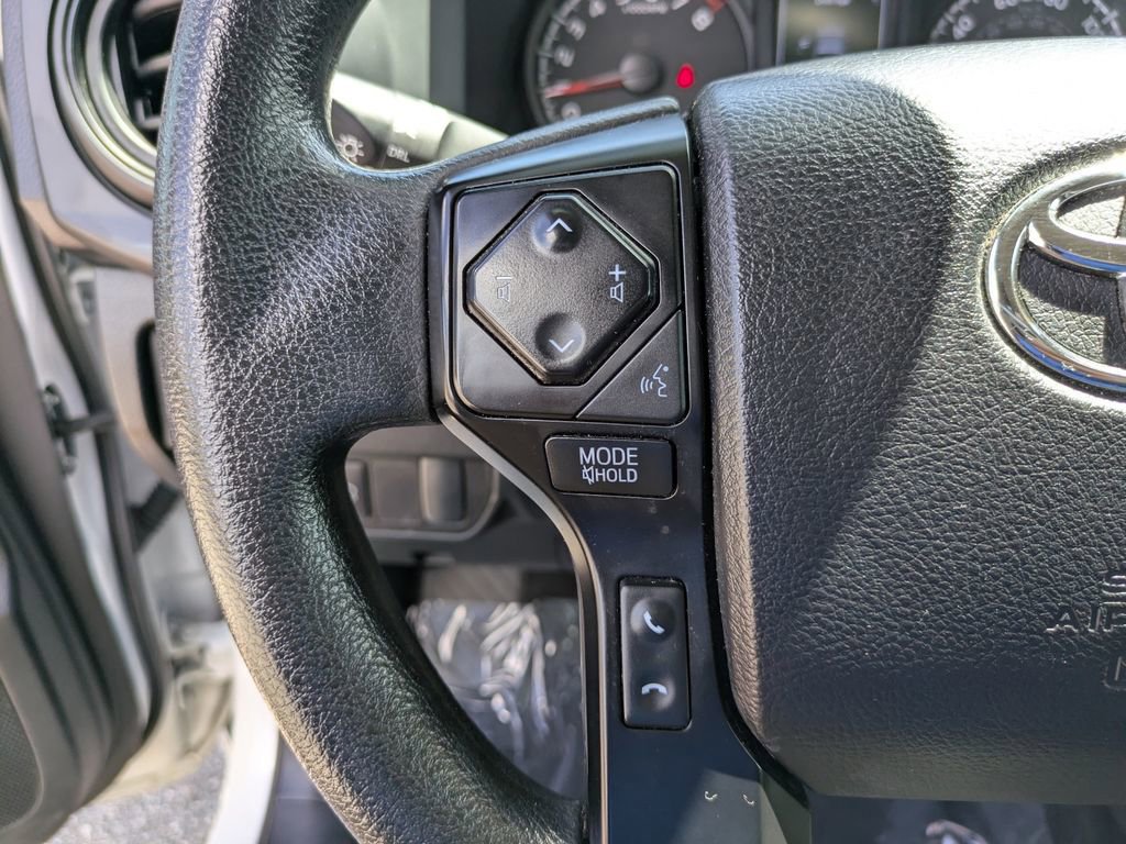 Used 2022 Toyota Tacoma SR RWD image 21