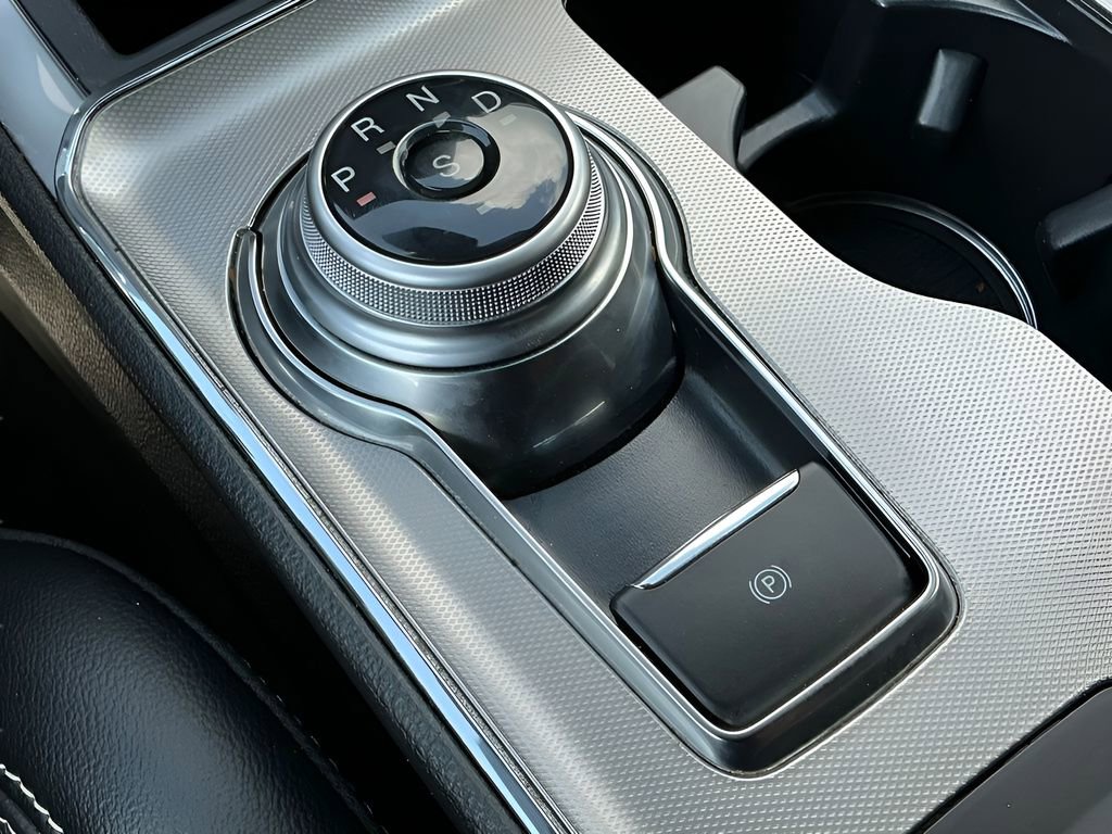 Certified 2022 Ford Edge ST image 39