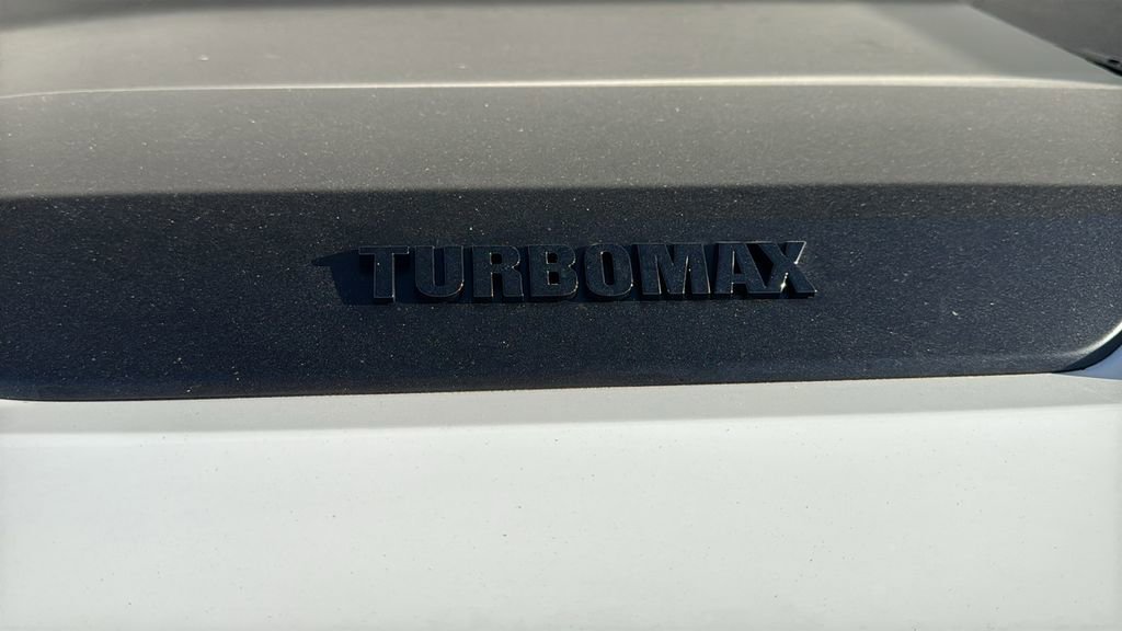 Used 2025 Chevrolet Colorado ZR2 w/ Technology Package image 8