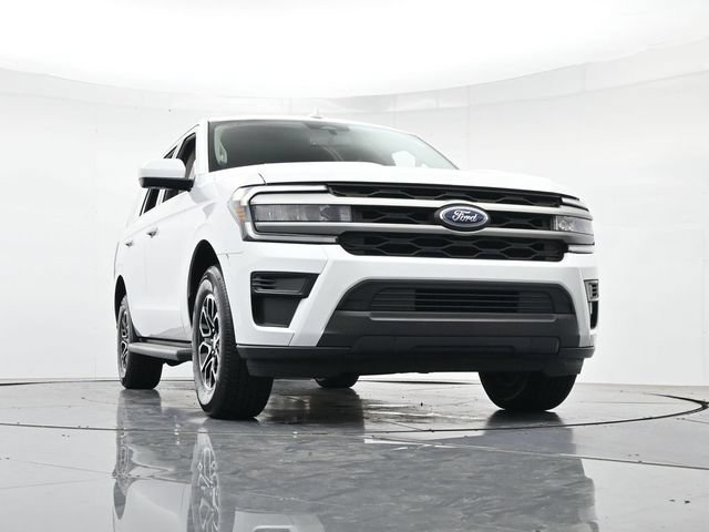 Certified 2024 Ford Expedition XLT RWD image 38