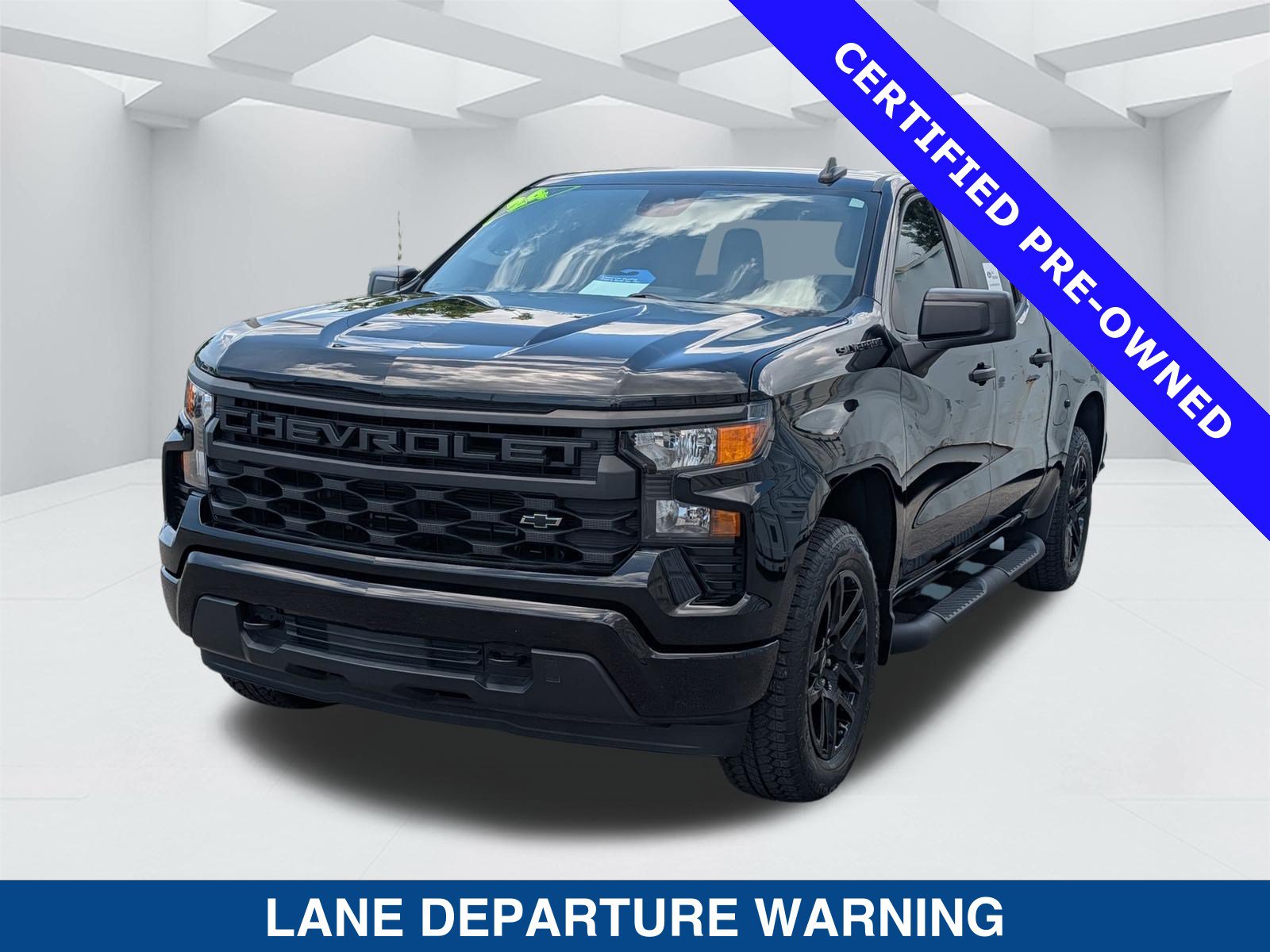 Used 2024 Chevrolet Silverado 1500 Custom w/ Turbomax Blackout Package AWD/4WD image 8