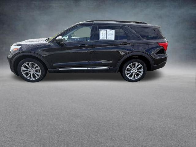 Certified 2023 Ford Explorer XLT w/ Equipment Group 202A AWD/4WD image 2