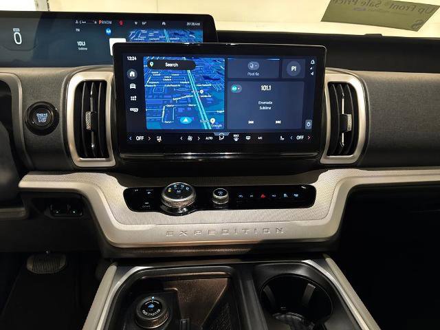 Certified 2025 Ford Expedition Active image 25