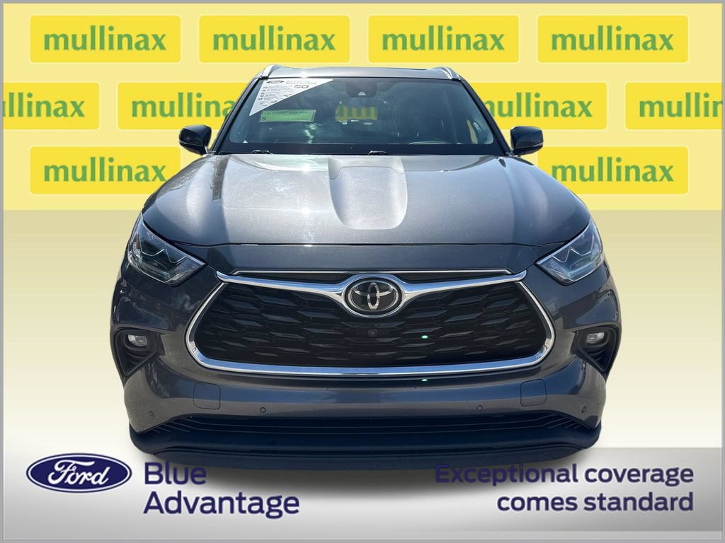 Used 2020 Toyota Highlander Limited FWD image 13