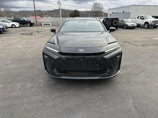 Used 2025 Toyota Crown Signia image 8