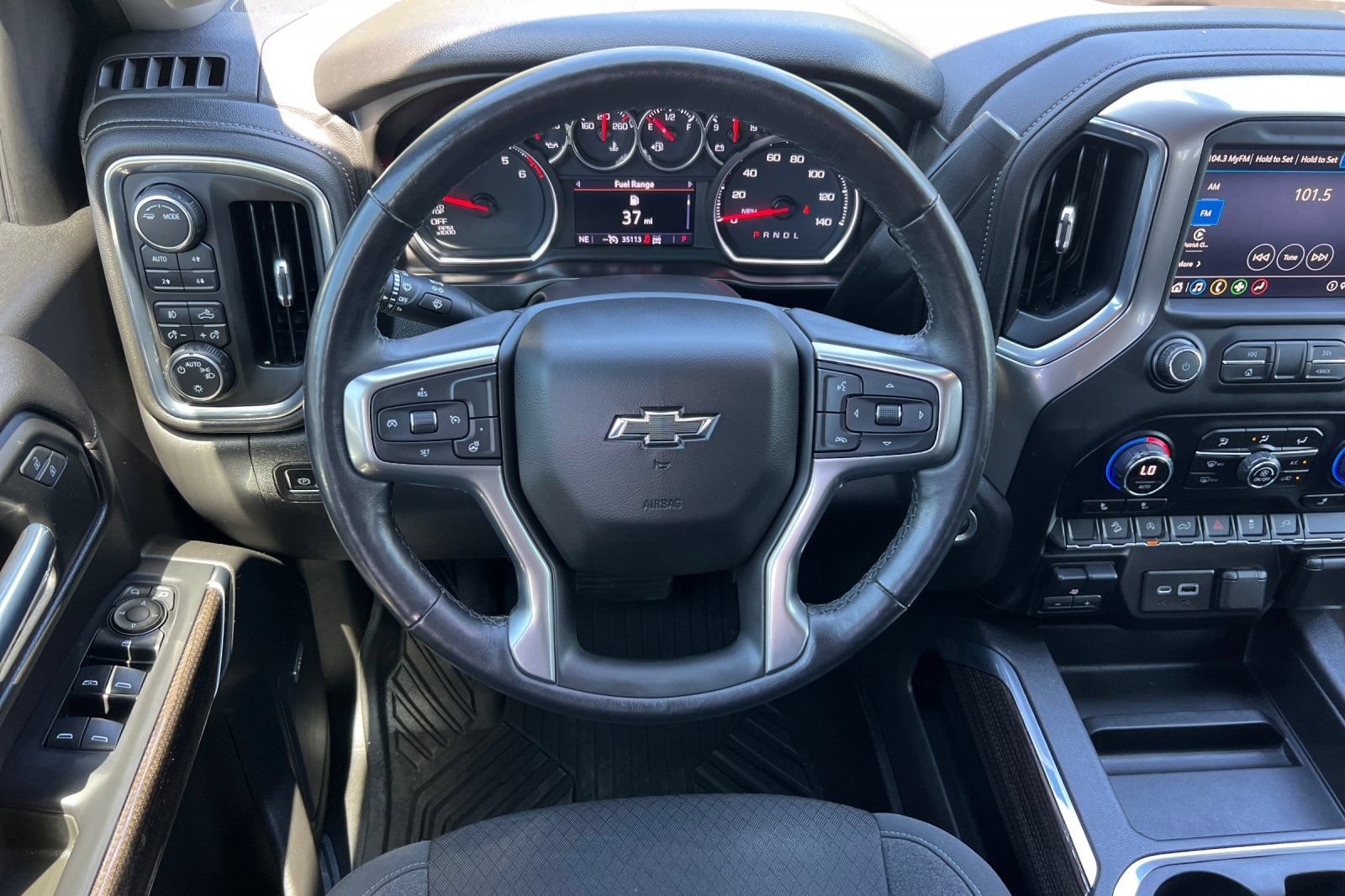 Used 2021 Chevrolet Silverado 1500 LT Trail Boss w/ Convenience Package II AWD/4WD image 15