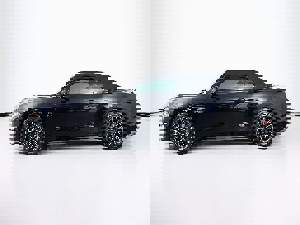 Certified 2022 Ford Mustang GT Premium image 2