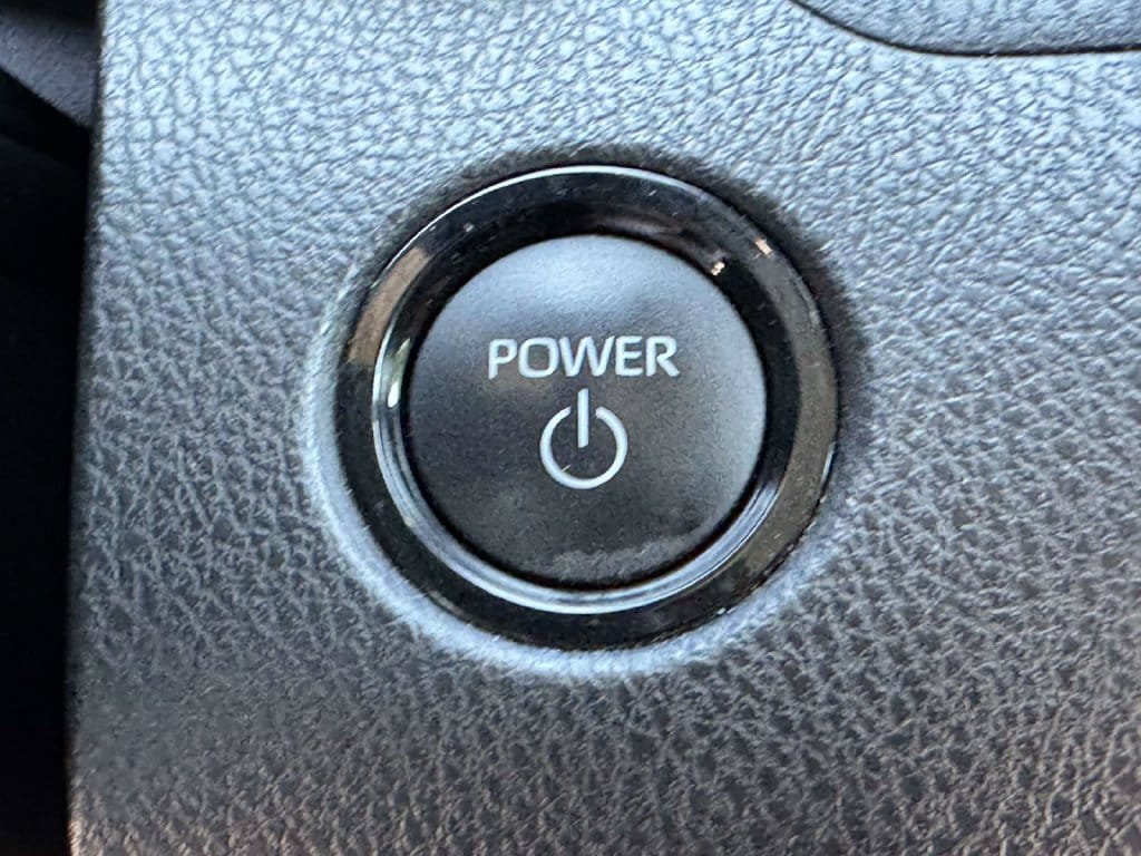 Used 2025 Toyota Camry LE FWD image 9