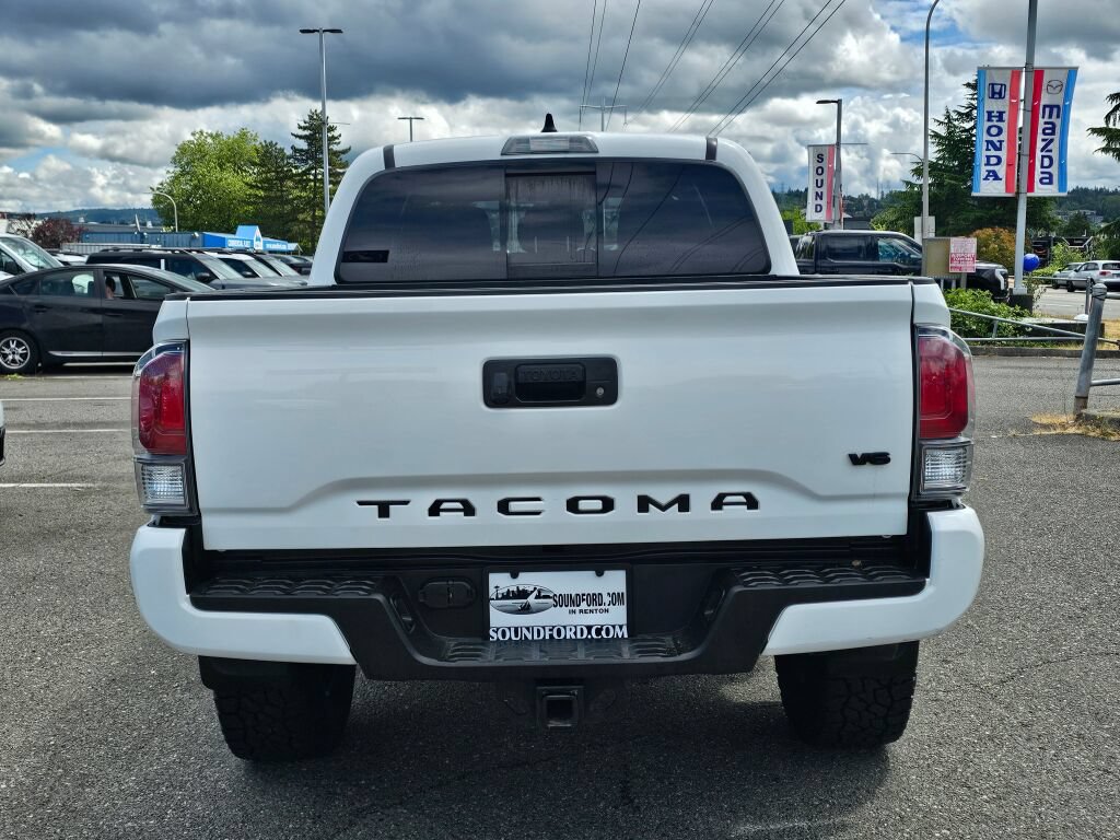Used 2022 Toyota Tacoma TRD Sport w/ Black Out Package (TMS) AWD/4WD image 4