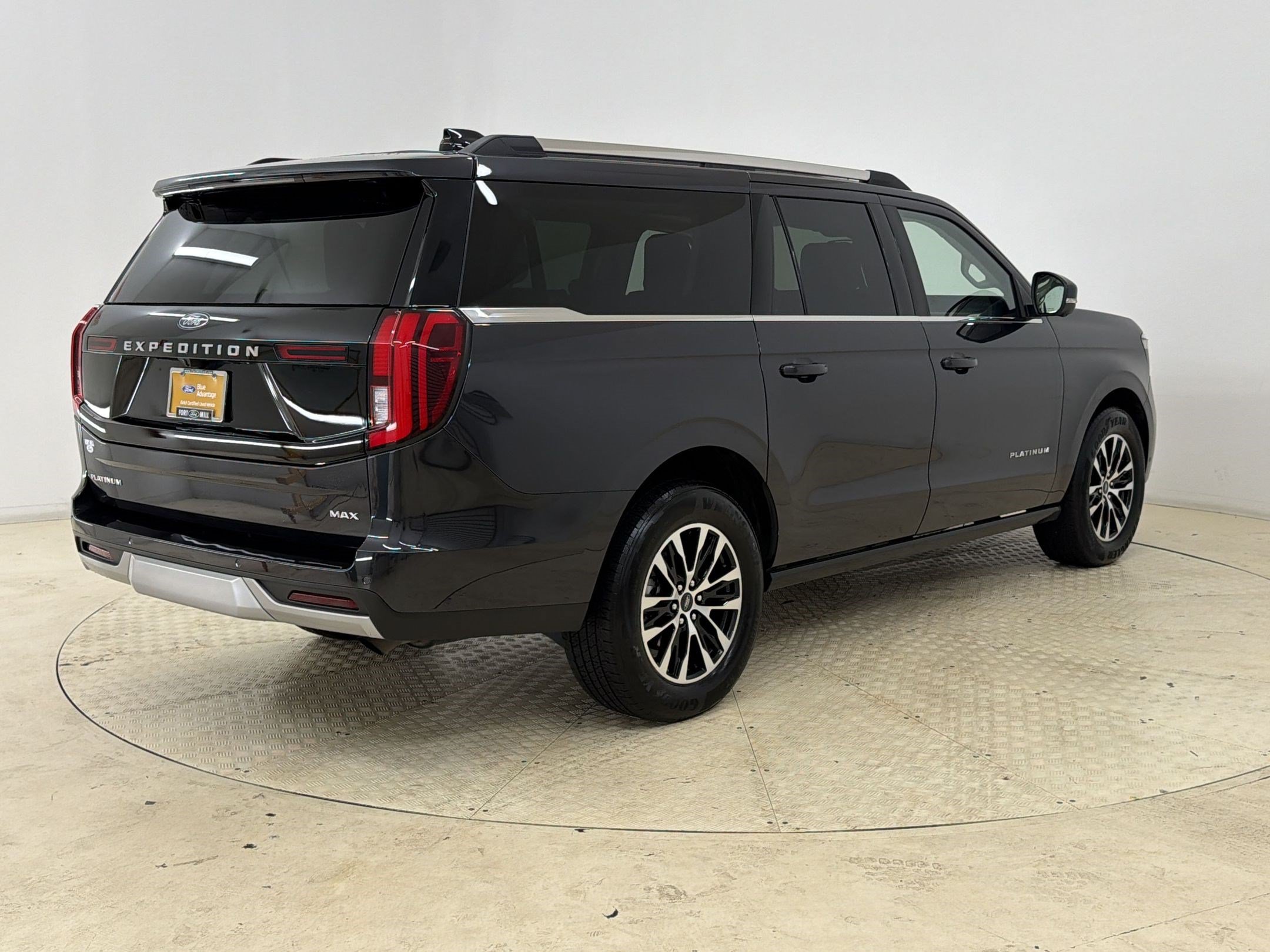 Certified 2025 Ford Expedition Max Platinum AWD/4WD image 9
