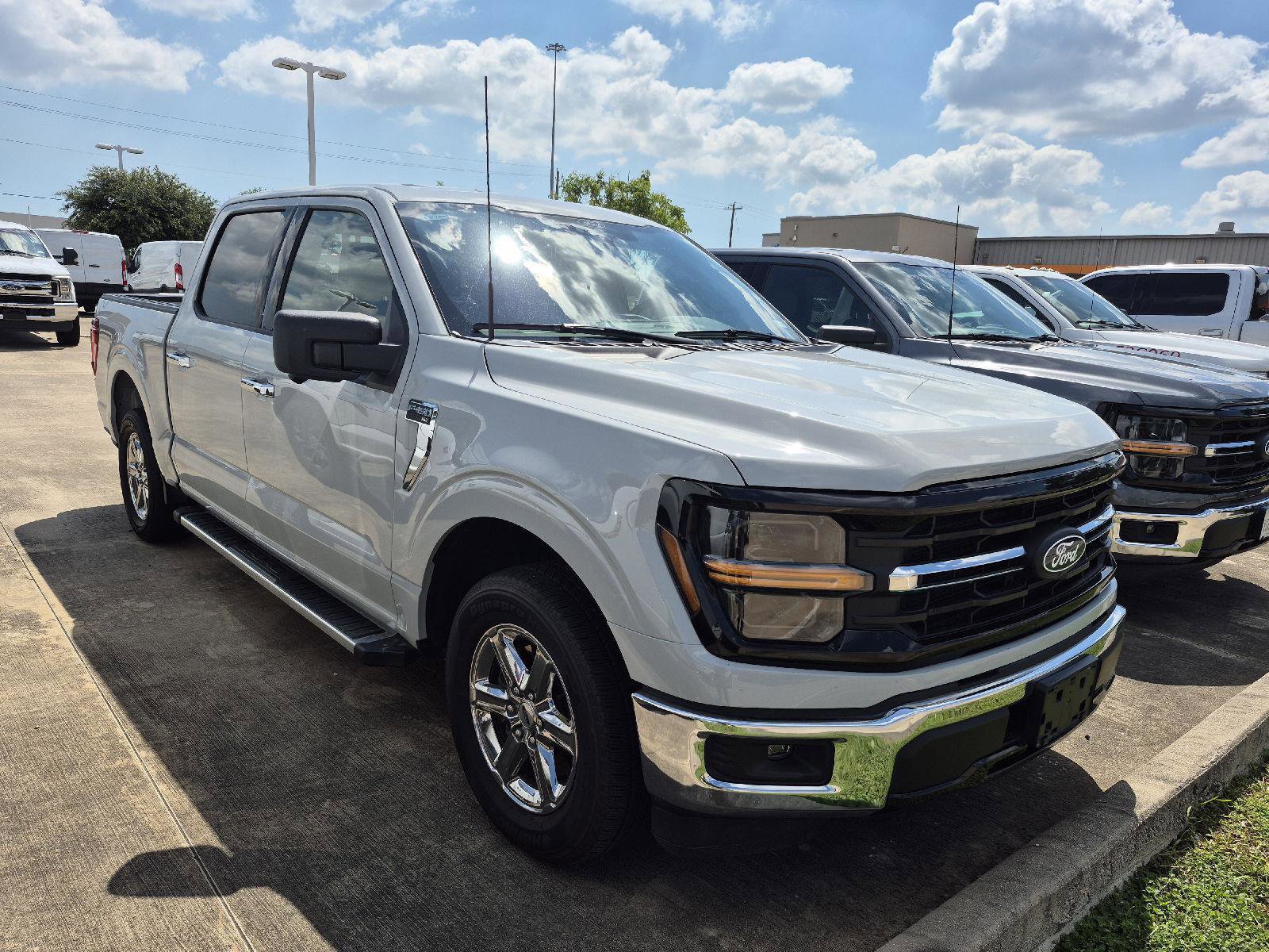 Certified 2024 Ford F150 XLT w/ Mobile Office Package RWD image 2