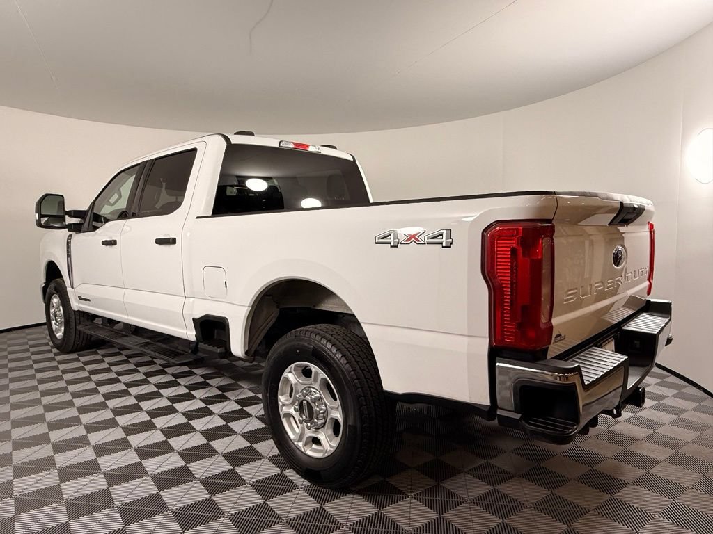 Certified 2025 Ford F250 XLT AWD/4WD image 8
