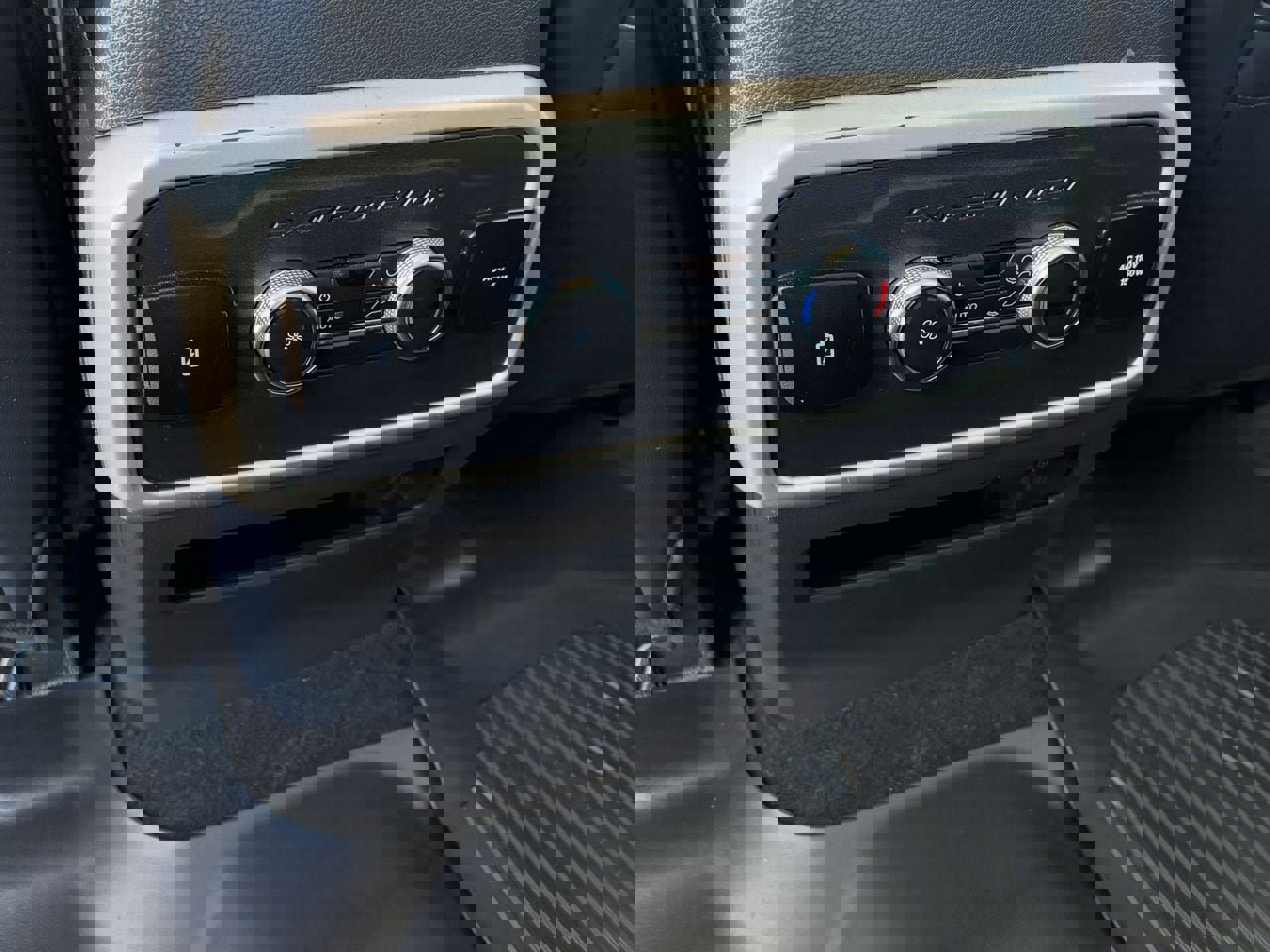 Certified 2023 Ford Expedition XLT image 23