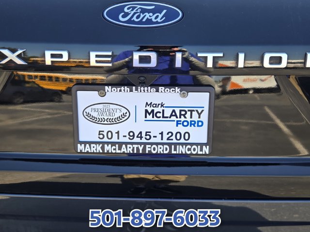 Certified 2025 Ford Expedition Platinum AWD/4WD image 17