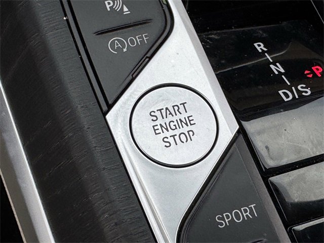 Used 2023 BMW 330i Sedan w/ Driving Assistance Package image 20