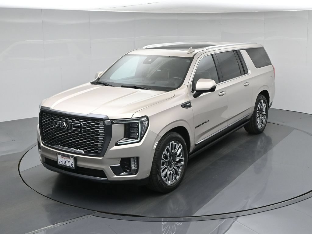 Used 2023 GMC Yukon XL Denali Ultimate AWD/4WD image 44