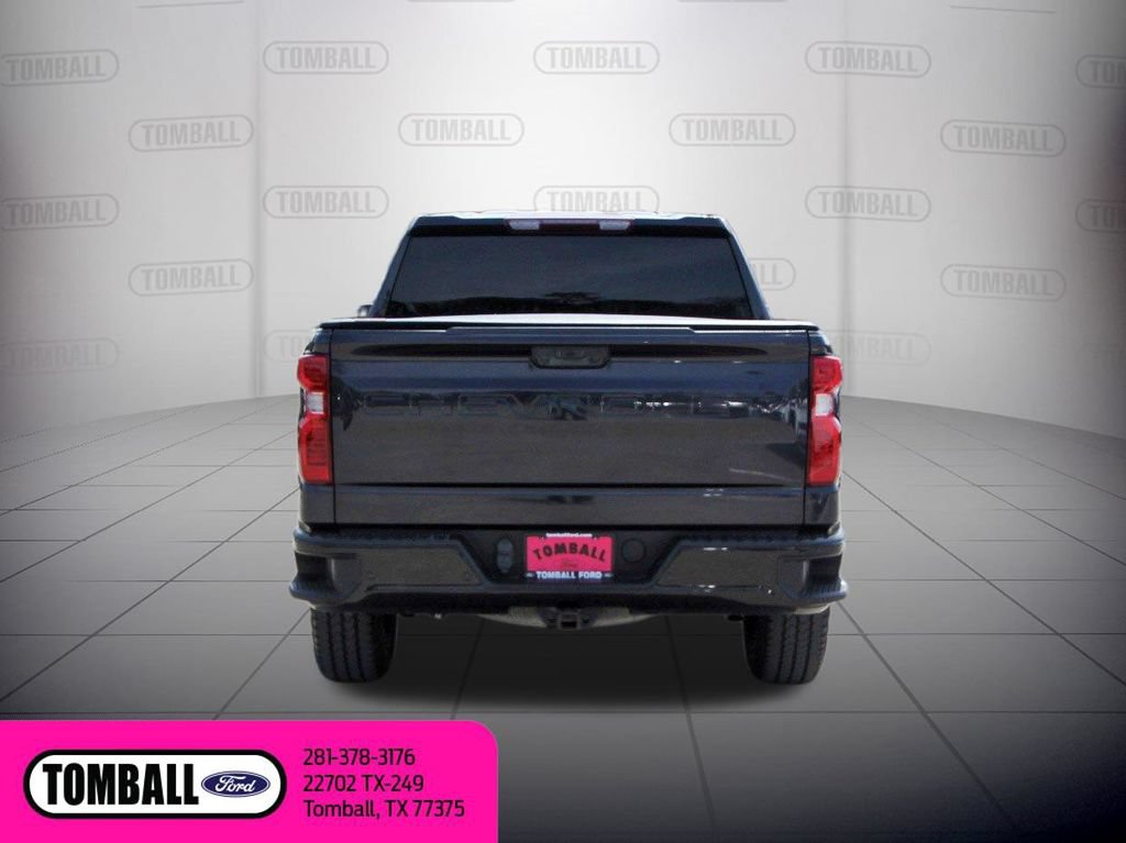 Used 2023 Chevrolet Silverado 1500 LT w/ Z71 Off-Road Package AWD/4WD image 6