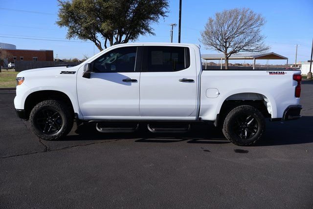 Used 2024 Chevrolet Silverado 1500 Custom Trail Boss w/ LPO, Dark Essentials Package image 2