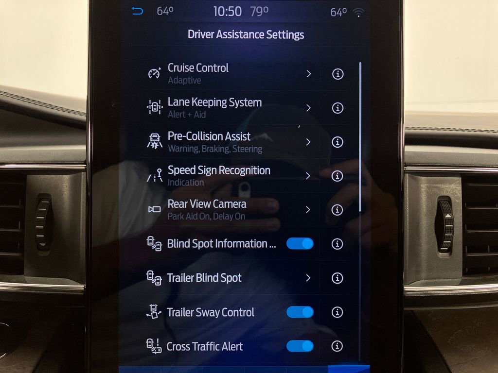 Certified 2020 Ford Explorer Platinum w/ Premium Technology Package image 26