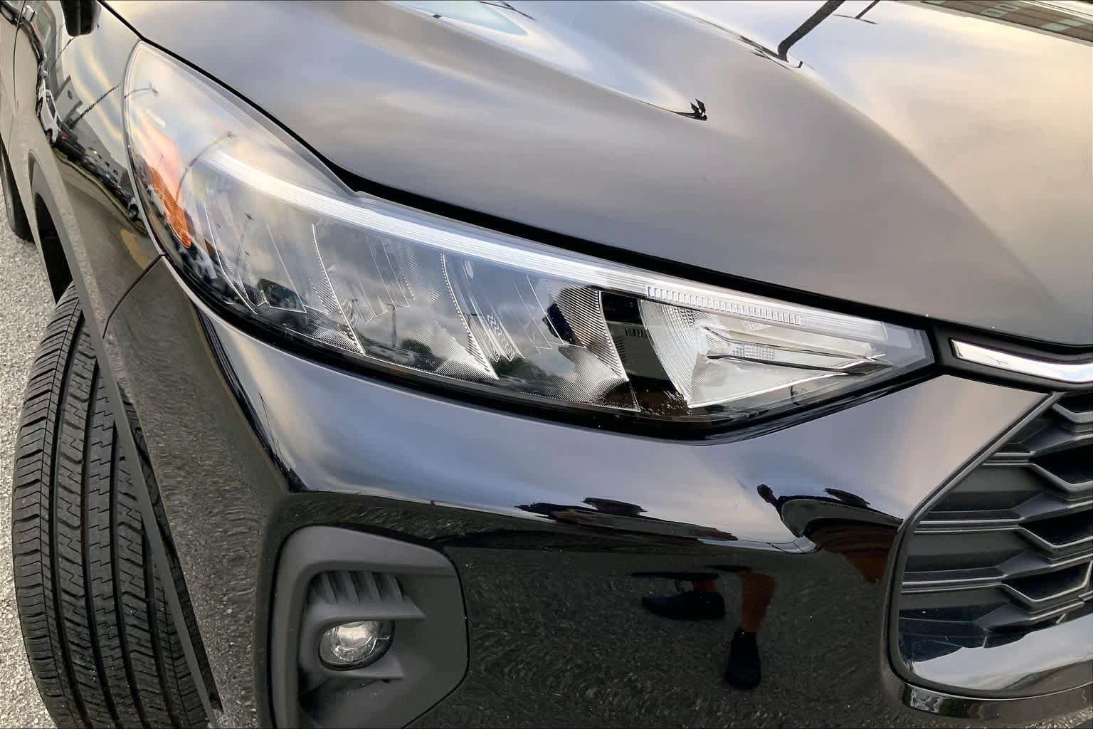 Certified 2025 Ford Escape ST-Line Select AWD/4WD image 25