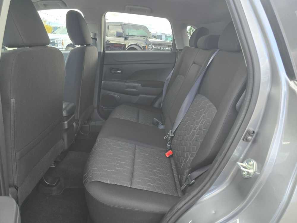 Used 2025 Mitsubishi Outlander Sport ES AWD/4WD image 16