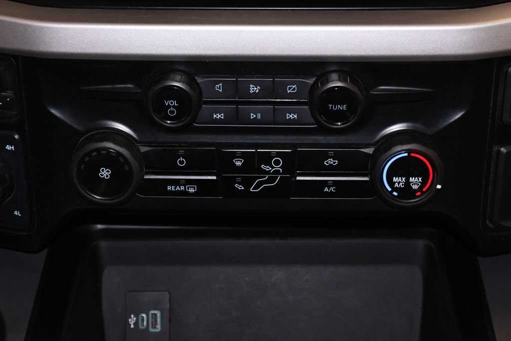 Certified 2024 Ford F450 XLT w/ 360-Degree Camera Package AWD/4WD image 35
