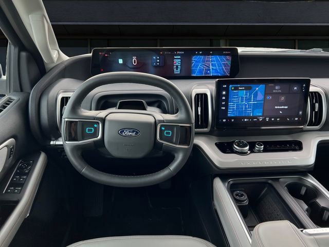 Certified 2025 Ford Expedition Active AWD/4WD image 12