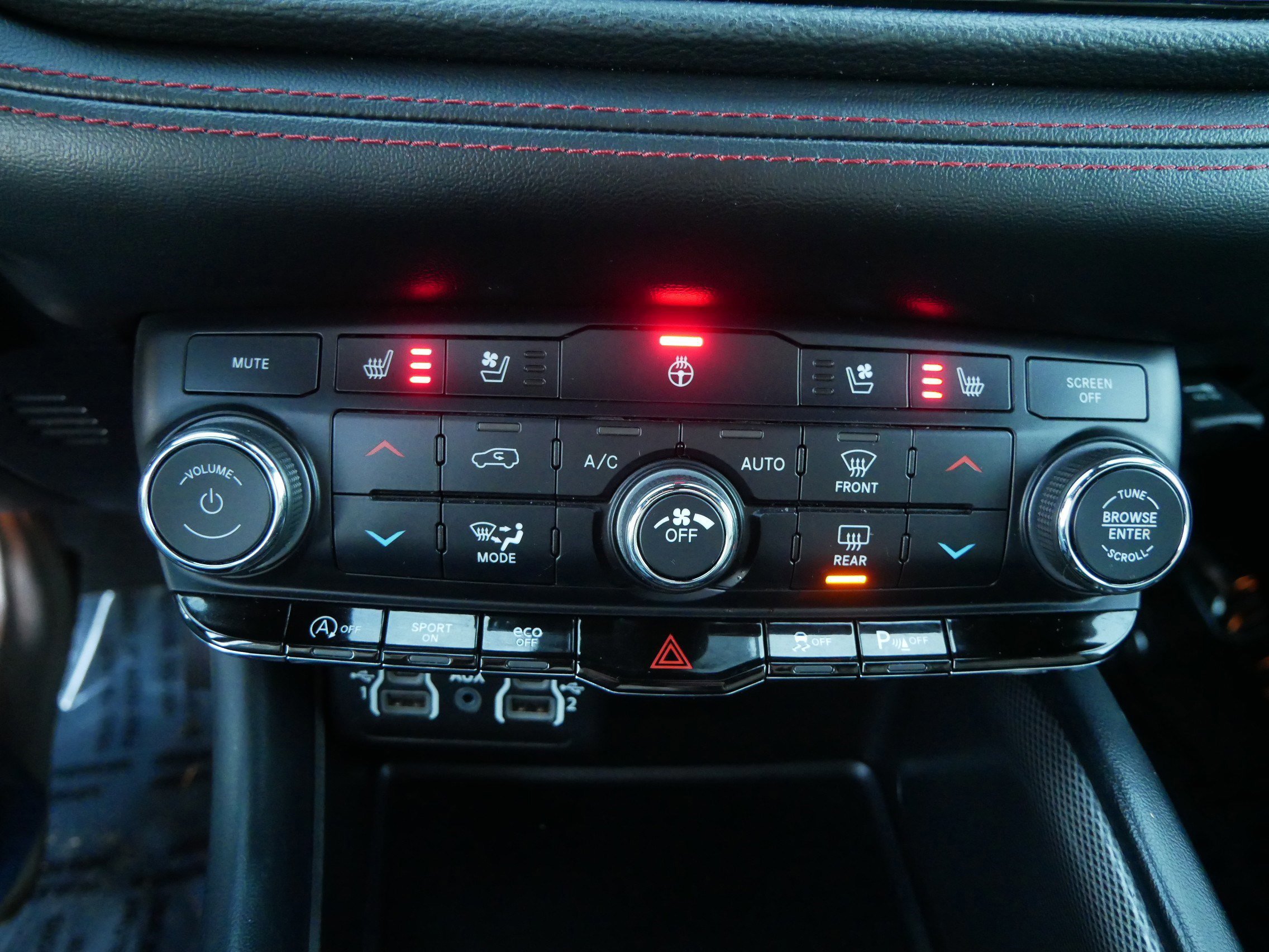 Used 2024 Dodge Durango GT image 23