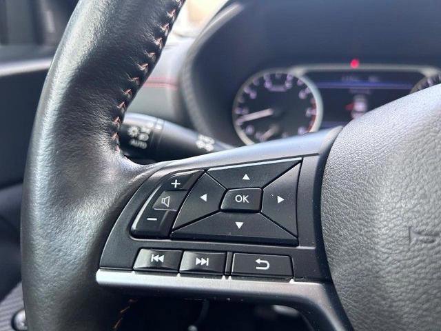 Used 2025 Nissan Sentra SR w/ SR Premium Package image 13