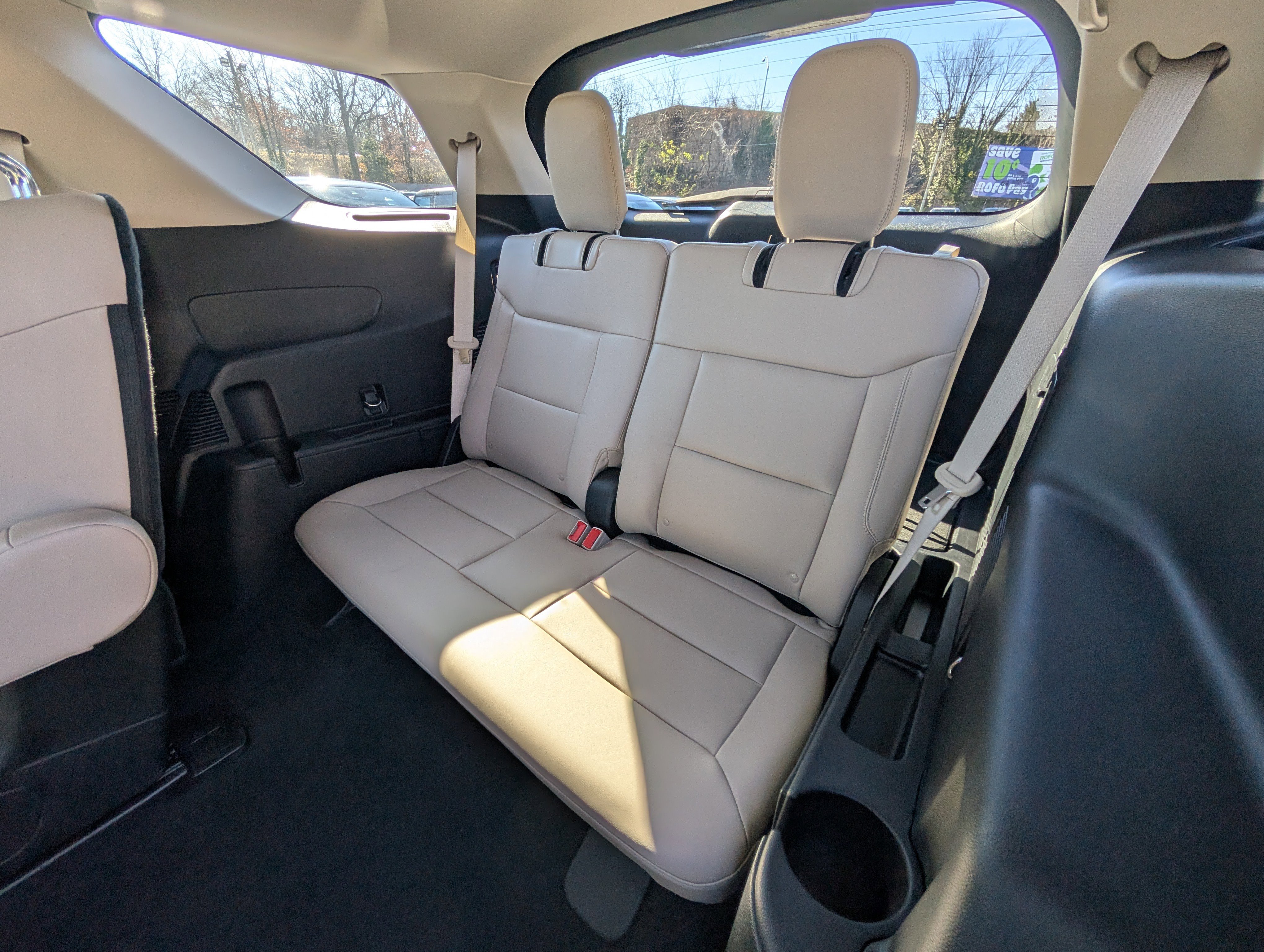 Certified 2022 Ford Explorer XLT w/ Equipment Group 202A image 17