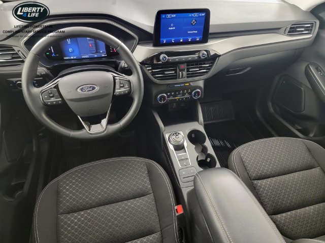 Certified 2024 Ford Escape Active AWD/4WD image 32