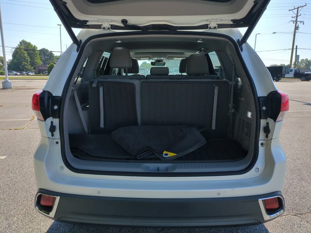 Used 2017 Toyota Highlander Limited FWD image 32